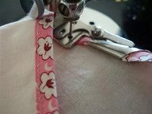 Load image into Gallery viewer, Bias Cutting Gauge, Singer (Vintage Original)