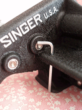 Load image into Gallery viewer, Pinking Attachment, Singer (Vintage Original)