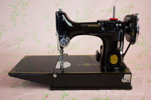 Load image into Gallery viewer, Singer Featherweight 221 Sewing machine, 1933 AD545***