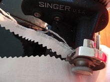 Load image into Gallery viewer, Pinking Attachment, Singer (Vintage Original)