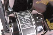Load image into Gallery viewer, Singer Featherweight 221K Sewing Machine, French EF908***