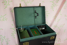 Load image into Gallery viewer, Singer Featherweight 221 Sewing machine, 1933 AD545***