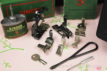 Load image into Gallery viewer, Singer Featherweight 221 Sewing Machine, WRINKLE AF589***