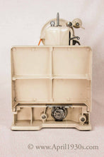 Load image into Gallery viewer, Singer Featherweight 221 Sewing Machine, TAN JE150***