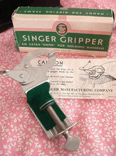 Load image into Gallery viewer, Gripper, Singer (Vintage)