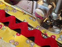 Load image into Gallery viewer, Blind Stitch Attachment, Singer (Vintage Original)