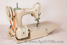 Load image into Gallery viewer, Singer Featherweight 221 Sewing Machine, TAN JE150***