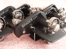 Load image into Gallery viewer, Pinking Attachment, Singer (Vintage Original)