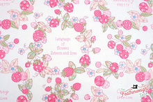 Load image into Gallery viewer, Fabric, Strawberry Fruit Stripe & Wreath, 30's Collection - FAT QUARTER BUNDLE