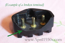 Load image into Gallery viewer, Terminal Receptacle, BAKELITE with Round Pins, Singer Featherweight (Vintage Original)