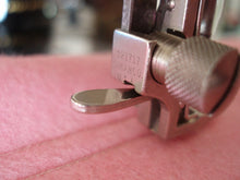 Load image into Gallery viewer, Gauge Presser Foot Attachment Set, Singer (Vintage Original)
