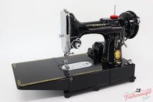 Load image into Gallery viewer, Singer Featherweight 222K Sewing Machine EK632***