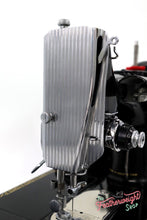 Load image into Gallery viewer, Singer Featherweight 222K Sewing Machine EJ620***