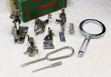 Load image into Gallery viewer, Singer Featherweight 222K Sewing Machine EL682***