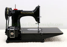 Load image into Gallery viewer, Singer Featherweight 222K Sewing Machine EL682***