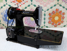 Load image into Gallery viewer, Singer Featherweight 222K Sewing Machine EM9611**