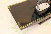 Load image into Gallery viewer, Singer Featherweight 222K Sewing Machine EM6046**