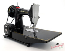 Load image into Gallery viewer, Singer Featherweight 222K Sewing Machine, RED "S" ER9006**