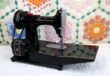 Load image into Gallery viewer, Singer Featherweight 222K Sewing Machine, RED "S" ER901***
