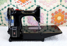 Load image into Gallery viewer, Singer Featherweight 222K Sewing Machine, RED "S" ER901***