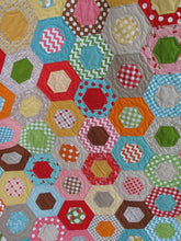 Load image into Gallery viewer, Lori Holt of Bee in My Bonnet Half Hexagon Ruler Set