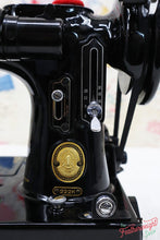 Load image into Gallery viewer, Singer Featherweight 222K Sewing Machine EK3212**