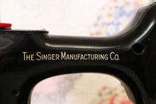 Load image into Gallery viewer, Singer Featherweight 221 Sewing machine, 1933 AD541***