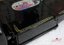 Load image into Gallery viewer, Singer Featherweight 222K Sewing Machine EK6362**