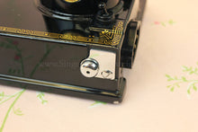 Load image into Gallery viewer, Singer Featherweight 221 Sewing machine, 1933 AD546***