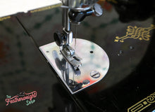 Load image into Gallery viewer, Singer Featherweight 221 Sewing Machine, AK774***