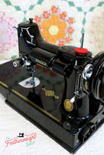 Load image into Gallery viewer, Singer Featherweight 221 Sewing Machine, AK774***