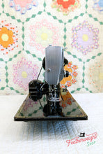 Load image into Gallery viewer, Singer Featherweight 222K Sewing Machine EK62883*