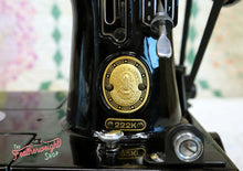 Load image into Gallery viewer, Singer Featherweight 222K Sewing Machine EK62883*
