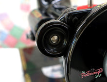 Load image into Gallery viewer, Singer Featherweight 221K Sewing Machine EL539***