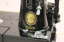 Load image into Gallery viewer, Singer Featherweight 222K Sewing Machine EM601***