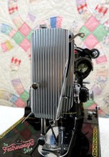 Load image into Gallery viewer, Singer Featherweight 222K Sewing Machine EK6296**