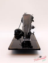 Load image into Gallery viewer, Singer Featherweight 221 Sewing Machine, AM693***