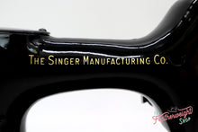 Load image into Gallery viewer, Singer Featherweight 221K Sewing Machine EM599***