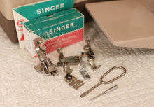 Load image into Gallery viewer, Singer Featherweight 221 Sewing Machine, TAN ES879***