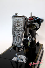 Load image into Gallery viewer, Singer Featherweight 221 Sewing machine, "First-Run" 1933 AD549***