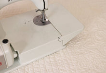 Load image into Gallery viewer, Singer Featherweight 221 Sewing Machine, WHITE FA095***