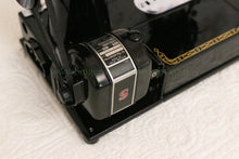 Load image into Gallery viewer, Singer Featherweight 222K Sewing Machine EM9584**