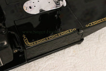 Load image into Gallery viewer, Singer Featherweight 222K Sewing Machine EM9584**