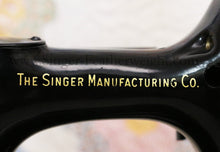 Load image into Gallery viewer, Singer Featherweight 222K Sewing Machine, RED "S" ER0230**