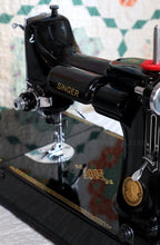 Load image into Gallery viewer, Singer Featherweight 221 Sewing Machine, AK993***