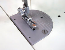 Load image into Gallery viewer, Singer Featherweight 221K Sewing Machine, WHITE EV957***