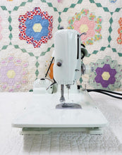 Load image into Gallery viewer, Singer Featherweight 221K Sewing Machine, WHITE EV903***