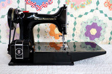 Load image into Gallery viewer, Singer Featherweight 221 Sewing Machine, AL196*** - Original Provenance!!!