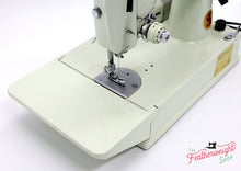 Load image into Gallery viewer, Singer Featherweight 221 Sewing Machine, WHITE EV928*** - ORIGINAL BOX