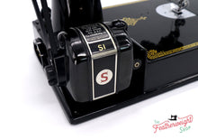 Load image into Gallery viewer, Singer Featherweight 221K Sewing Machine, EH891***